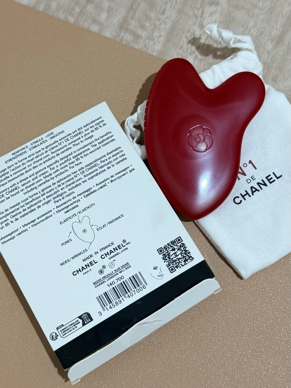 Brand new N°1 DE CHANEL Massage Accessory